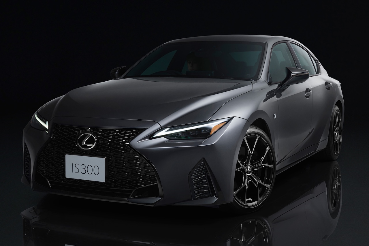 レクサスISにブラック基調の特別仕様車『F SPORT Mode Black IV』が登場。一部改良も実施