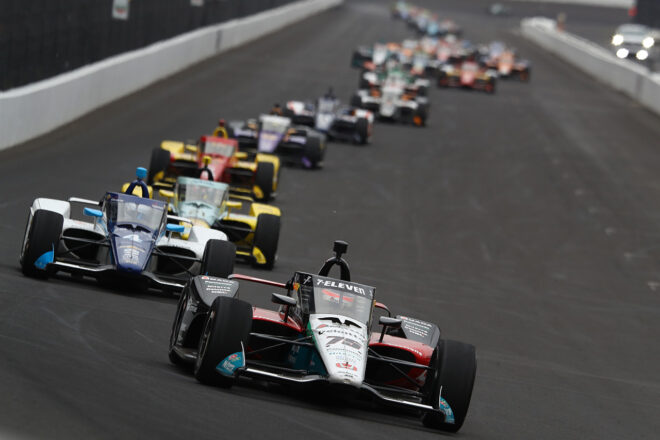 佐藤琢磨、インディ500勝利へ邁進もピットで痛恨のタイムロス「自分のミス。続けられるならこのチャレンジを続けたい」